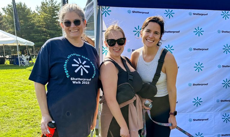 APX team members walking in the Chicago Shatterproof walk to end the devastation caused by addiction in America.